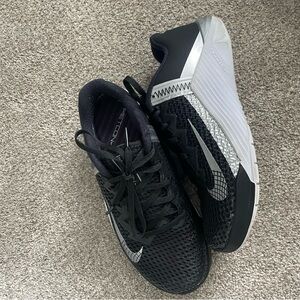 Nike Metcon 6 black metallic silver women’s shoe size 7